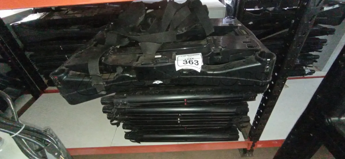LOTE 363 - 01 PORTAL DETECTOR DE METAL PORTÁTIL. (NO ESTADO) ATENÇÃO! FAZER A VISITAÇÃO ANTES DE ARREMATAR, NÃO SABEMOS SE FUNCIONA, LEILÃO NÃO TEM GARANTIA E NEM DEVOLUÇÃO, SUJEITO A POSSÍVEIS AVARIAS VISÍVEIS/OCULTAS E/OU AUSÊNCIA DE COMPONENTES.