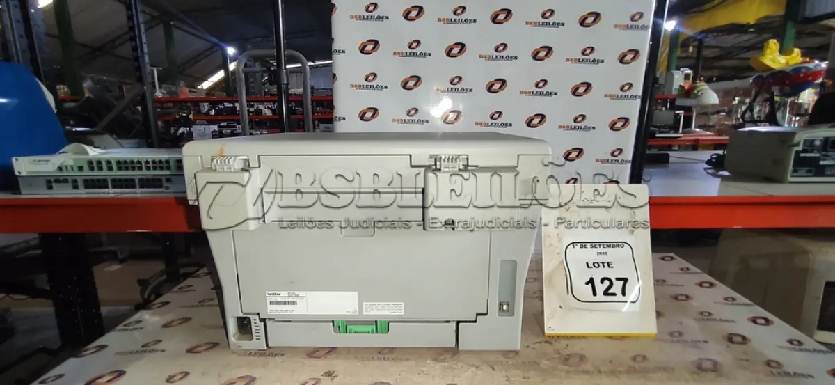 LOTE 127 - 01 IMPRESSORA MULTIFUNCIONAL MODELO DCP MARCA BROTHER. (NO ESTADO) ATENÇÃO! FAZER A VISITAÇÃO ANTES DE ARREMATAR, NÃO SABEMOS SE FUNCIONA, LEILÃO NÃO TEM GARANTIA E NEM DEVOLUÇÃO, SUJEITO A POSSÍVEIS AVARIAS VISÍVEIS/OCULTAS E/OU AUSÊNCIA DE COMPONENTES.