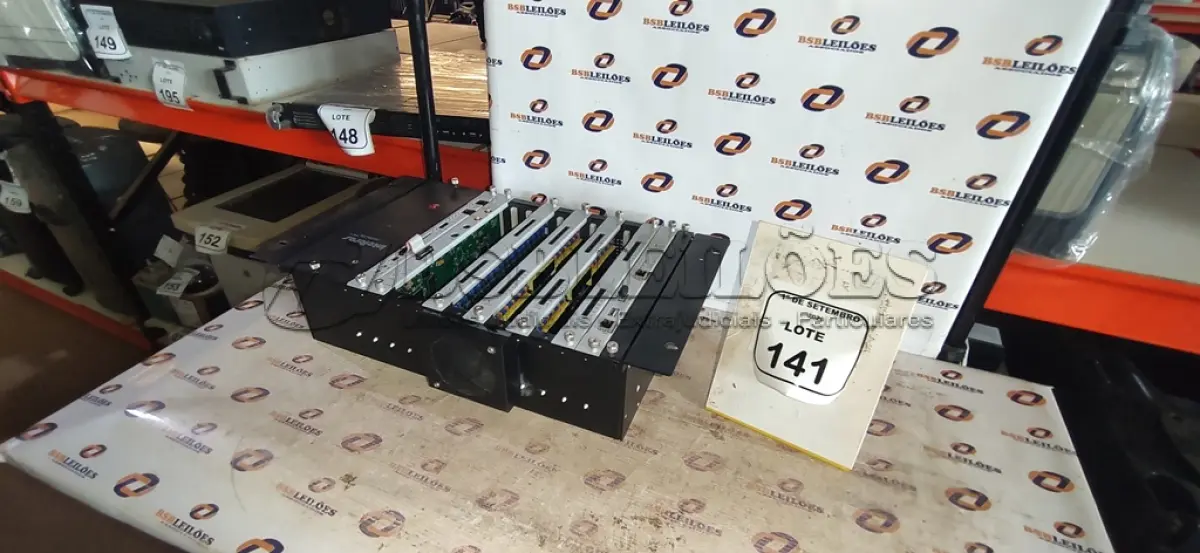 LOTE 141 - 01 CENTRAL TELEFÔNICA MODELO IMPACTA 140R MARCA INTELBRAS. (NO ESTADO) ATENÇÃO! FAZER A VISITAÇÃO ANTES DE ARREMATAR, NÃO SABEMOS SE FUNCIONA, LEILÃO NÃO TEM GARANTIA E NEM DEVOLUÇÃO, SUJEITO A POSSÍVEIS AVARIAS VISÍVEIS/OCULTAS E/OU AUSÊNCIA DE COMPONENTES.