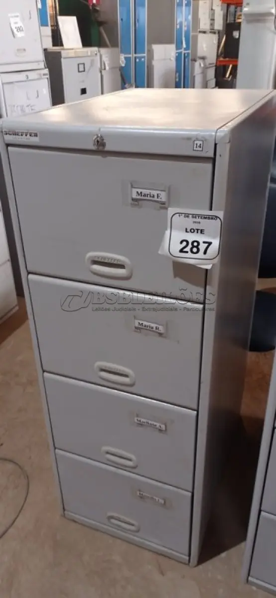 LOTE 287 - 01 ARQUIVO COM 04 GAVETAS EM AÇO. (NO ESTADO) ATENÇÃO! FAZER A VISITAÇÃO ANTES DE ARREMATAR, NÃO SABEMOS SE FUNCIONA, LEILÃO NÃO TEM GARANTIA E NEM DEVOLUÇÃO, SUJEITO A POSSÍVEIS AVARIAS VISÍVEIS/OCULTAS E/OU AUSÊNCIA DE COMPONENTES.