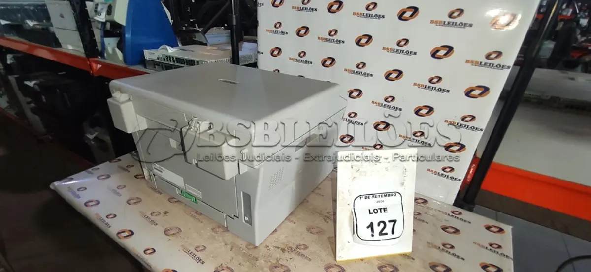 LOTE 127 - 01 IMPRESSORA MULTIFUNCIONAL MODELO DCP MARCA BROTHER. (NO ESTADO) ATENÇÃO! FAZER A VISITAÇÃO ANTES DE ARREMATAR, NÃO SABEMOS SE FUNCIONA, LEILÃO NÃO TEM GARANTIA E NEM DEVOLUÇÃO, SUJEITO A POSSÍVEIS AVARIAS VISÍVEIS/OCULTAS E/OU AUSÊNCIA DE COMPONENTES.