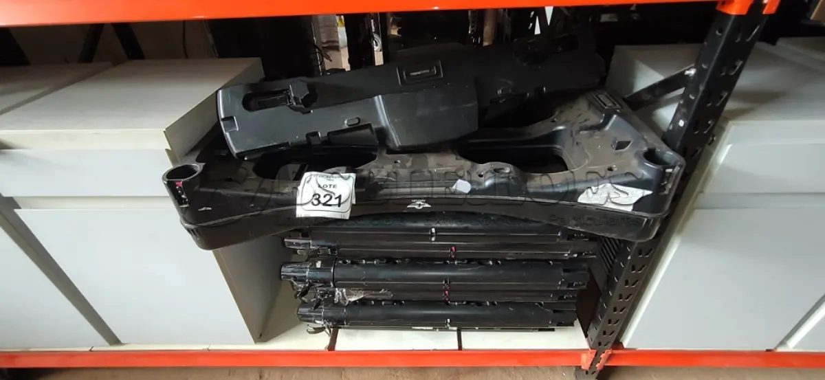 LOTE 321 - 01 PORTAL DETECTOR DE METAL PORTÁTIL. (NO ESTADO) ATENÇÃO! FAZER A VISITAÇÃO ANTES DE ARREMATAR, NÃO SABEMOS SE FUNCIONA, LEILÃO NÃO TEM GARANTIA E NEM DEVOLUÇÃO, SUJEITO A POSSÍVEIS AVARIAS VISÍVEIS/OCULTAS E/OU AUSÊNCIA DE COMPONENTES.