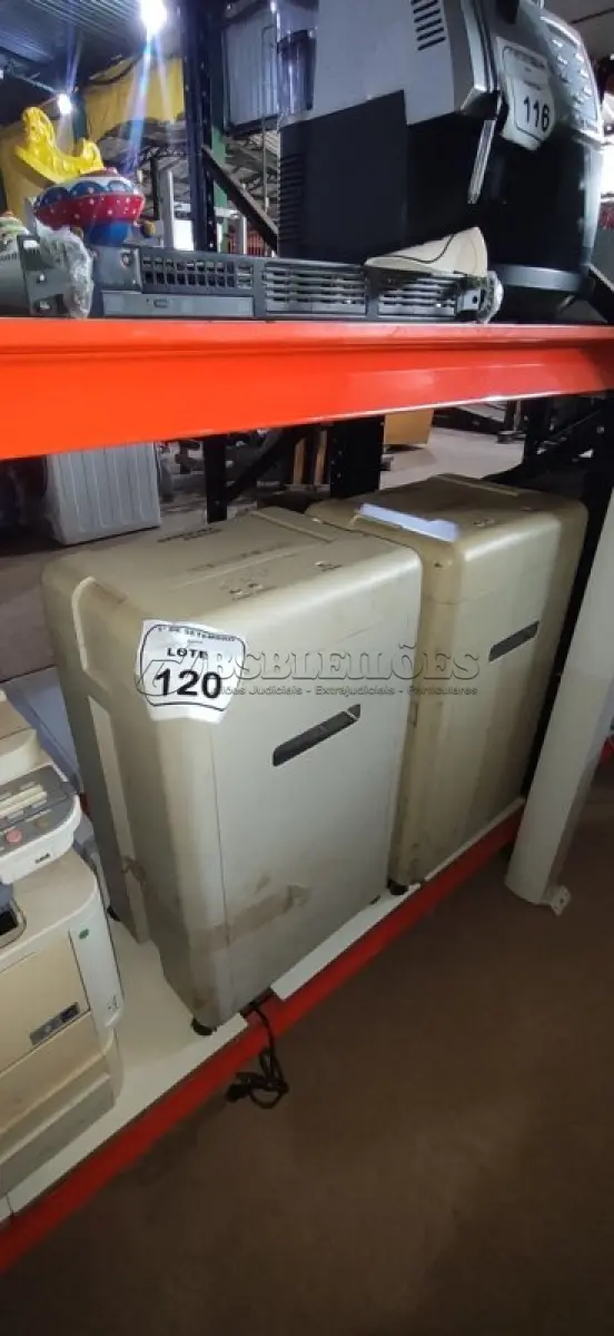LOTE 120 - 02 FRAGMENTADORAS DE PAPEL MODELO ES9520 MARCA PROCALC. (NO ESTADO) ATENÇÃO! FAZER A VISITAÇÃO ANTES DE ARREMATAR, NÃO SABEMOS SE FUNCIONA, LEILÃO NÃO TEM GARANTIA E NEM DEVOLUÇÃO, SUJEITO A POSSÍVEIS AVARIAS VISÍVEIS/OCULTAS E/OU AUSÊNCIA DE COMPONENTES.