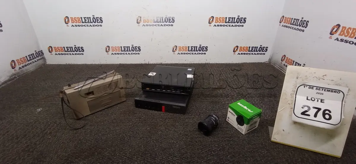 LOTE 276 - 01 RÁDIO PORTÁTIL, 02 MINIS PC MODELO THINKCENTRE MARCA LENOVO E 01 LENTE VARIFOCAL 12MM. (NO ESTADO) ATENÇÃO! FAZER A VISITAÇÃO ANTES DE ARREMATAR, NÃO SABEMOS SE FUNCIONA, LEILÃO NÃO TEM GARANTIA E NEM DEVOLUÇÃO, SUJEITO A POSSÍVEIS AVARIAS VISÍVEIS/OCULTAS E/OU AUSÊNCIA DE COMPONENTES.
