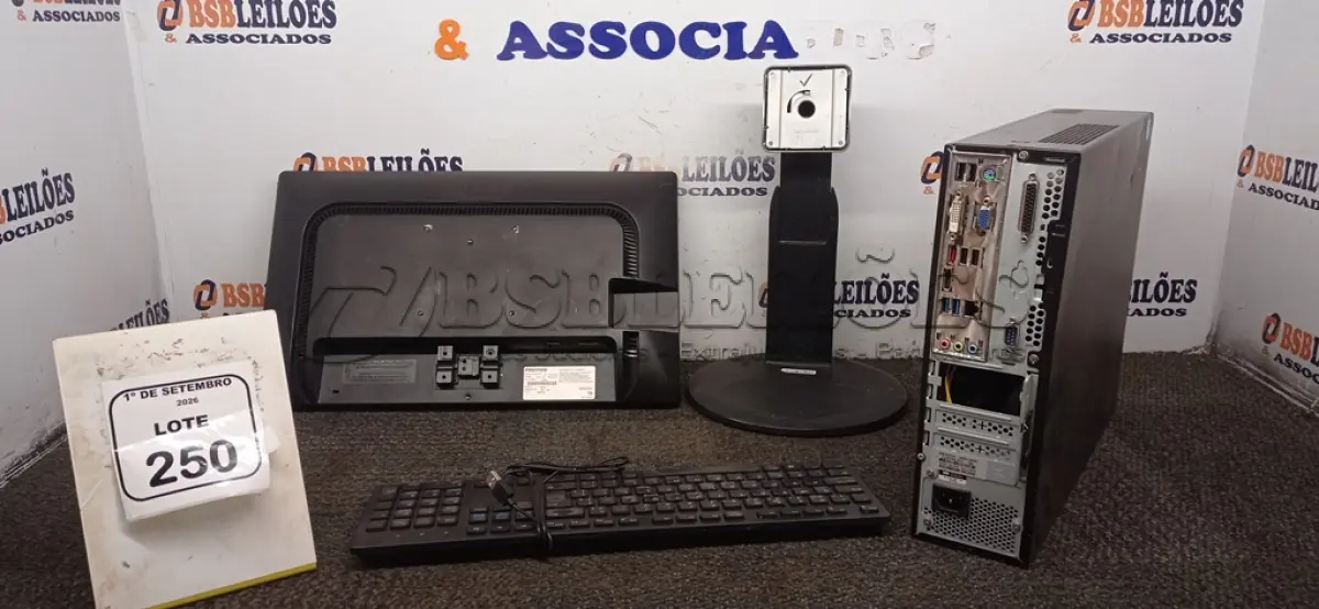 LOTE 250 - 01 MONITOR, 01 TECLADO E 01 CPU MARCA POSITIVO. (NO ESTADO) ATENÇÃO! FAZER A VISITAÇÃO ANTES DE ARREMATAR, NÃO SABEMOS SE FUNCIONA, LEILÃO NÃO TEM GARANTIA E NEM DEVOLUÇÃO, SUJEITO A POSSÍVEIS AVARIAS VISÍVEIS/OCULTAS E/OU AUSÊNCIA DE COMPONENTES.