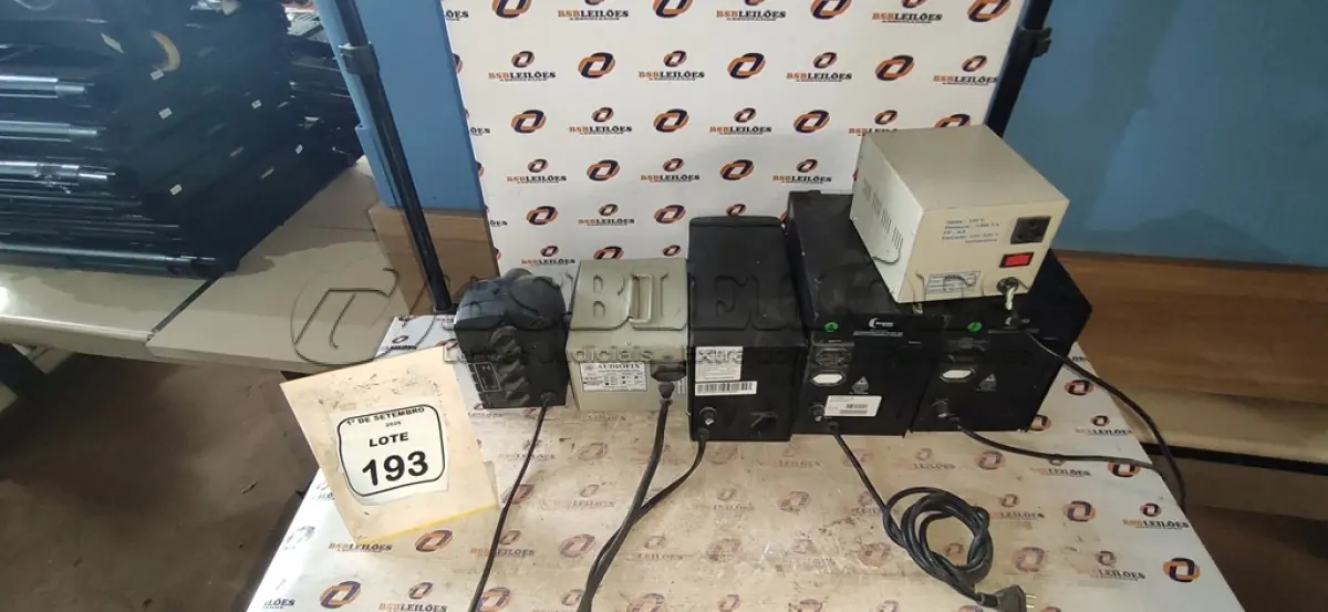 LOTE 193 - 06 ESTABILIZADORES DE MARCA E MODELOS DIVERSOS. (NO ESTADO) ATENÇÃO! FAZER A VISITAÇÃO ANTES DE ARREMATAR, NÃO SABEMOS SE FUNCIONA, LEILÃO NÃO TEM GARANTIA E NEM DEVOLUÇÃO, SUJEITO A POSSÍVEIS AVARIAS VISÍVEIS/OCULTAS E/OU AUSÊNCIA DE COMPONENTES.