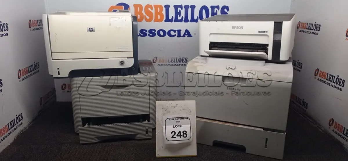 LOTE 248 - 04 IMPRESSORAS DE MARCAS E MODELOS DIVERSOS. (NO ESTADO) ATENÇÃO! FAZER A VISITAÇÃO ANTES DE ARREMATAR, NÃO SABEMOS SE FUNCIONA, LEILÃO NÃO TEM GARANTIA E NEM DEVOLUÇÃO, SUJEITO A POSSÍVEIS AVARIAS VISÍVEIS/OCULTAS E/OU AUSÊNCIA DE COMPONENTES.