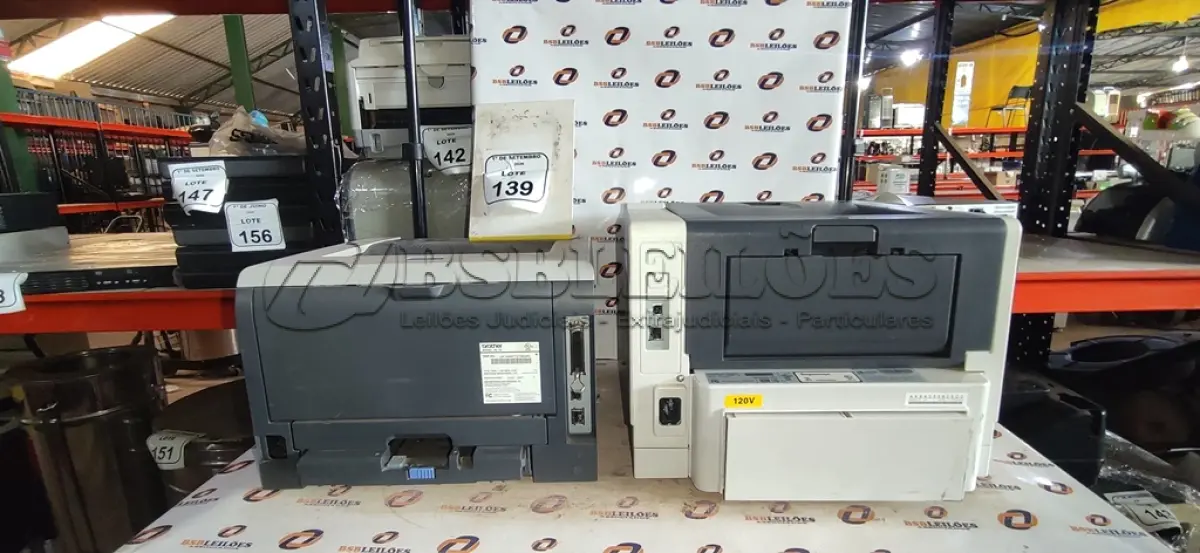 LOTE 139 - 01 IMPRESSORA MODELO ES5112MARCA OKI E 01 IMPRESSORA MODELO HL-5250DN MARCA BROTHER. (NO ESTADO) ATENÇÃO! FAZER A VISITAÇÃO ANTES DE ARREMATAR, NÃO SABEMOS SE FUNCIONA, LEILÃO NÃO TEM GARANTIA E NEM DEVOLUÇÃO, SUJEITO A POSSÍVEIS AVARIAS VISÍVEIS/OCULTAS E/OU AUSÊNCIA DE COMPONENTES.