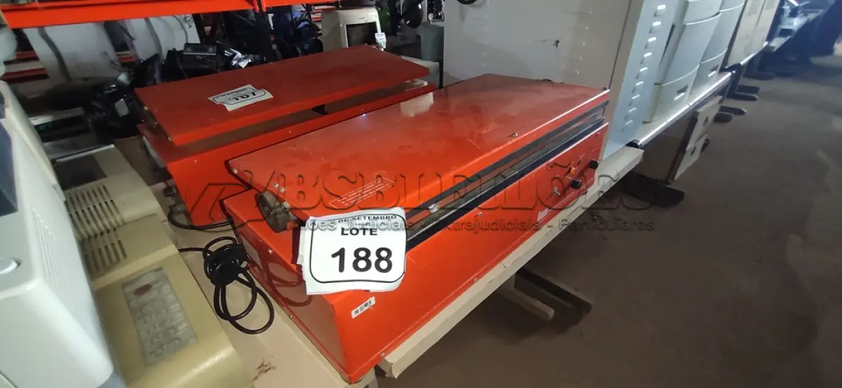 LOTE 188 - 01 SELADORA TÉRMICA MARCA MSE. (NO ESTADO) ATENÇÃO! FAZER A VISITAÇÃO ANTES DE ARREMATAR, NÃO SABEMOS SE FUNCIONA, LEILÃO NÃO TEM GARANTIA E NEM DEVOLUÇÃO, SUJEITO A POSSÍVEIS AVARIAS VISÍVEIS/OCULTAS E/OU AUSÊNCIA DE COMPONENTES.