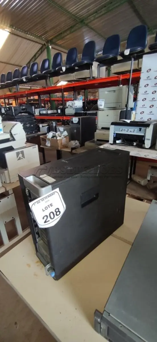 LOTE 208 - 01 CPU MODELO T3600 MARCA DELL. (NO ESTADO) ATENÇÃO! FAZER A VISITAÇÃO ANTES DE ARREMATAR, NÃO SABEMOS SE FUNCIONA, LEILÃO NÃO TEM GARANTIA E NEM DEVOLUÇÃO, SUJEITO A POSSÍVEIS AVARIAS VISÍVEIS/OCULTAS E/OU AUSÊNCIA DE COMPONENTES.