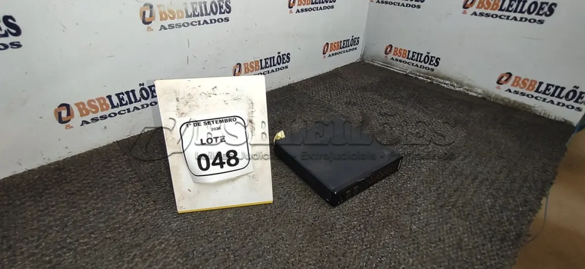 LOTE 048 - 01 MINI PC MARCA POSITIVO. (NO ESTADO) ATENÇÃO! FAZER A VISITAÇÃO ANTES DE ARREMATAR, NÃO SABEMOS SE FUNCIONA, LEILÃO NÃO TEM GARANTIA E NEM DEVOLUÇÃO, SUJEITO A POSSÍVEIS AVARIAS VISÍVEIS/OCULTAS E/OU AUSÊNCIA DE COMPONENTES.