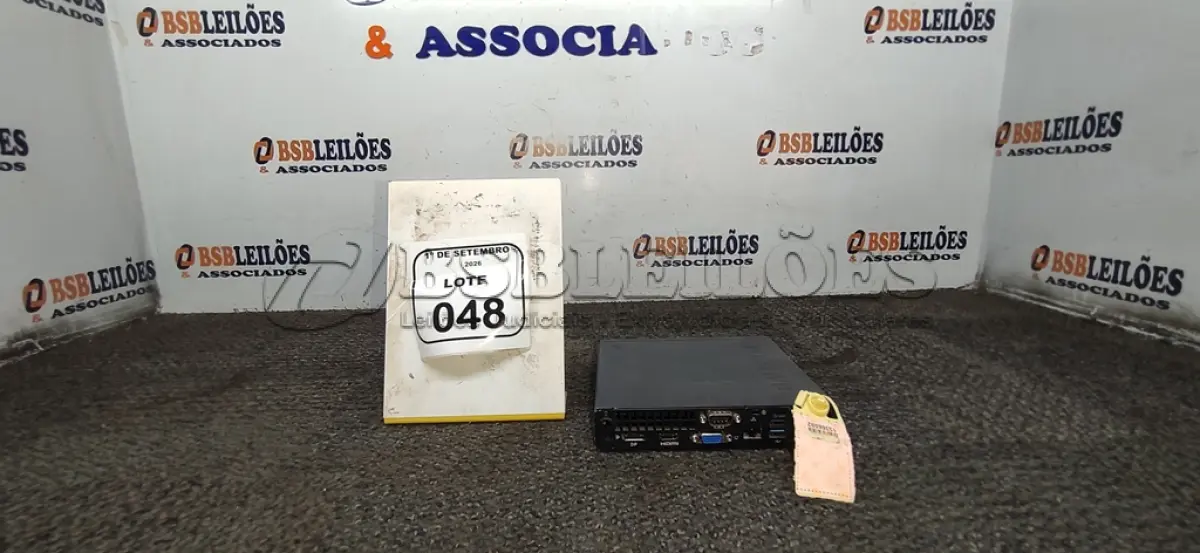 LOTE 048 - 01 MINI PC MARCA POSITIVO. (NO ESTADO) ATENÇÃO! FAZER A VISITAÇÃO ANTES DE ARREMATAR, NÃO SABEMOS SE FUNCIONA, LEILÃO NÃO TEM GARANTIA E NEM DEVOLUÇÃO, SUJEITO A POSSÍVEIS AVARIAS VISÍVEIS/OCULTAS E/OU AUSÊNCIA DE COMPONENTES.