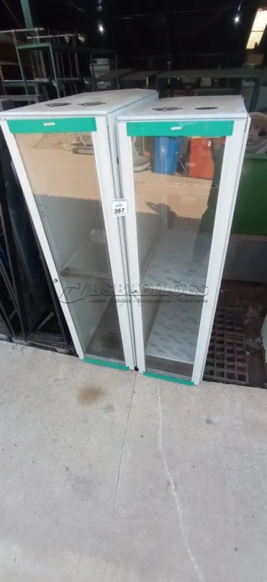 LOTE 397 - 03 RACKS DE FERRO. (NO ESTADO) ATENÇÃO! FAZER A VISITAÇÃO ANTES DE ARREMATAR, NÃO SABEMOS SE FUNCIONA, LEILÃO NÃO TEM GARANTIA E NEM DEVOLUÇÃO, SUJEITO A POSSÍVEIS AVARIAS VISÍVEIS/OCULTAS E/OU AUSÊNCIA DE COMPONENTES.