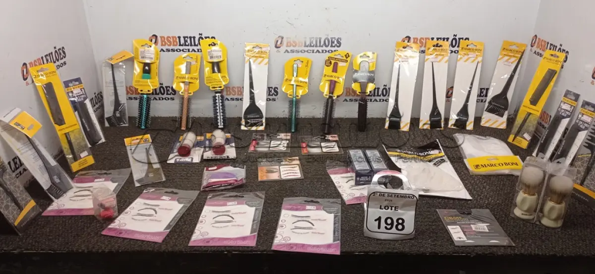 LOTE 198 - 01 LOTE COM UTENSÍLIOS DE HIGIENE E CUIDADOS PESSOAIS DIVERSOS. (NO ESTADO) ATENÇÃO! FAZER A VISITAÇÃO ANTES DE ARREMATAR, NÃO SABEMOS SE FUNCIONA, LEILÃO NÃO TEM GARANTIA E NEM DEVOLUÇÃO, SUJEITO A POSSÍVEIS AVARIAS VISÍVEIS/OCULTAS E/OU AUSÊNCIA DE COMPONENTES.