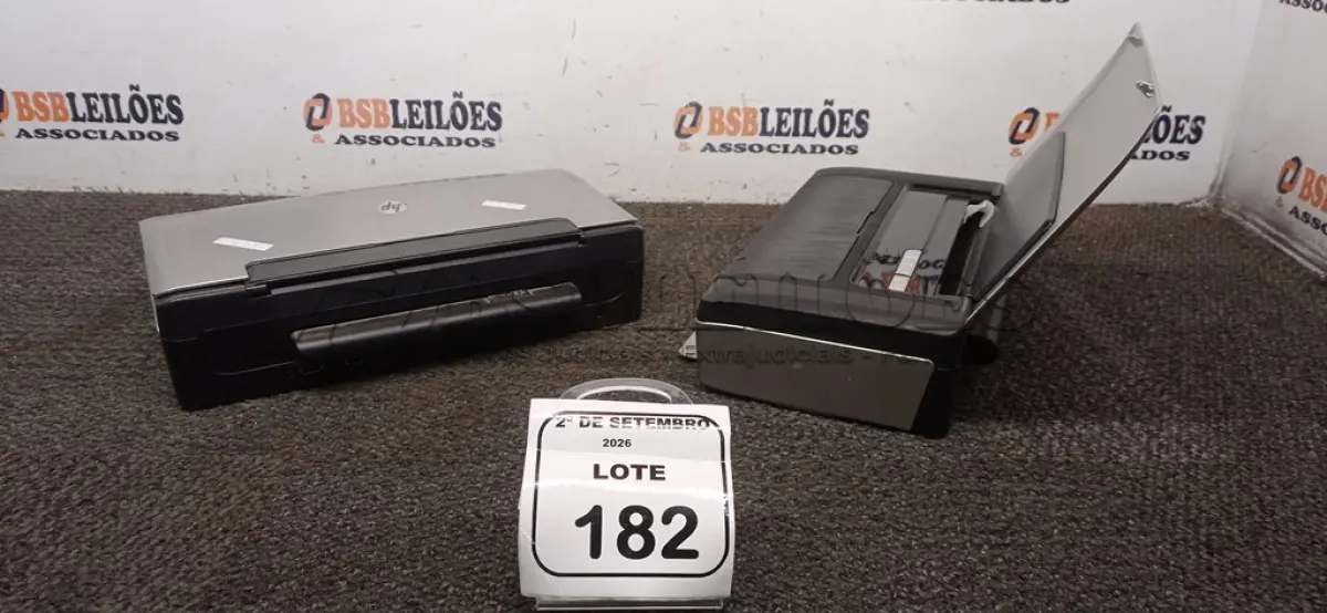 LOTE 182 -  02 IMPRESSORAS HP OFFICEJET 100 MOBILI PRINTER.  (NO ESTADO) ATENÇÃO! FAZER A VISITAÇÃO ANTES DE ARREMATAR, NÃO SABEMOS SE FUNCIONA, LEILÃO NÃO TEM GARANTIA E NEM DEVOLUÇÃO, SUJEITO A POSSÍVEIS AVARIAS VISÍVEIS/OCULTAS E/OU AUSÊNCIA DE COMPONENTES.