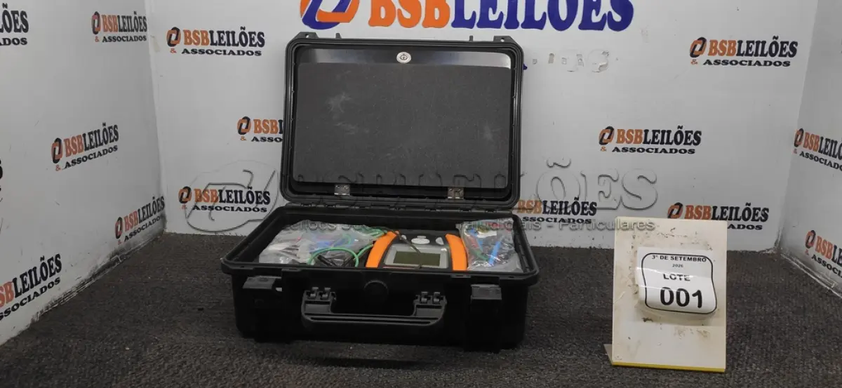 LOTE 001 - 01 TRAÇADOR CURVA IV 500W 1500V MARCA HT. (NO ESTADO) ATENÇÃO! FAZER A VISITAÇÃO ANTES DE ARREMATAR, NÃO SABEMOS SE FUNCIONA, LEILÃO NÃO TEM GARANTIA E NEM DEVOLUÇÃO, SUJEITO A POSSÍVEIS AVARIAS VISÍVEIS/OCULTAS E/OU AUSÊNCIA DE COMPONENTES.