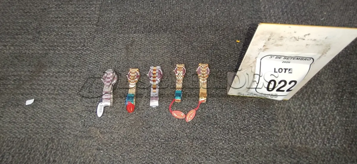 LOTE 022 - 05 RELÓGIOS DE PULSO DE MODELOS DIVERSOS. (NO ESTADO) ATENÇÃO! FAZER A VISITAÇÃO ANTES DE ARREMATAR, NÃO SABEMOS SE FUNCIONA, LEILÃO NÃO TEM GARANTIA E NEM DEVOLUÇÃO, SUJEITO A POSSÍVEIS AVARIAS VISÍVEIS/OCULTAS E/OU AUSÊNCIA DE COMPONENTES.