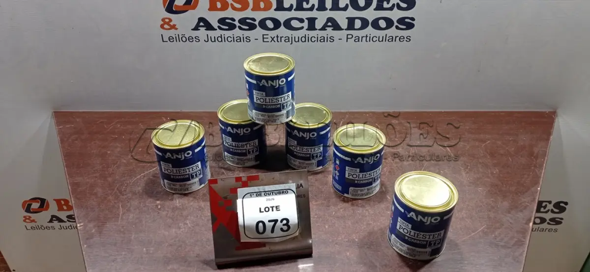LOTE 073 - 06 LATAS DE TINTA POLIÉSTER DE 900ML CADA NA COR PRETO EBONY MARCA ANJO TINTAS. (NO ESTADO) ATENÇÃO! FAZER A VISITAÇÃO ANTES DE ARREMATAR, NÃO SABEMOS SE FUNCIONA, LEILÃO NÃO TEM GARANTIA E NEM DEVOLUÇÃO, SUJEITO A POSSÍVEIS AVARIAS VISÍVEIS/OCULTAS E/OU AUSÊNCIA DE COMPONENTES.