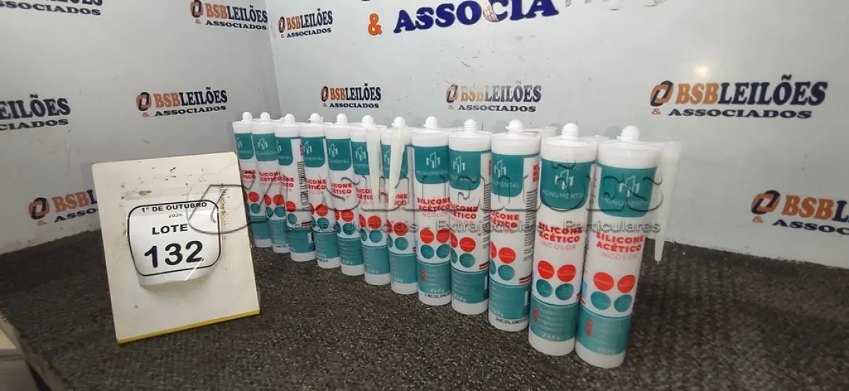 LOTE 132 - 12 SILICONES ACÉTICO INCOLOR DE 240G CADA MARCA MONUMENTAL. (NO ESTADO) ATENÇÃO! FAZER A VISITAÇÃO ANTES DE ARREMATAR, NÃO SABEMOS SE FUNCIONA, LEILÃO NÃO TEM GARANTIA E NEM DEVOLUÇÃO, SUJEITO A POSSÍVEIS AVARIAS VISÍVEIS/OCULTAS E/OU AUSÊNCIA DE COMPONENTES.