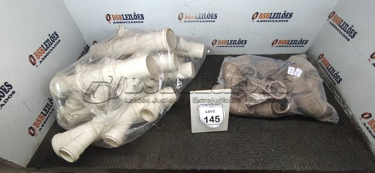 LOTE 145 - 27 TÊ SOLDÁVEL 60MM E 31 JUNÇÕES DE ESGOTO 75. (NO ESTADO) ATENÇÃO! FAZER A VISITAÇÃO ANTES DE ARREMATAR, NÃO SABEMOS SE FUNCIONA, LEILÃO NÃO TEM GARANTIA E NEM DEVOLUÇÃO, SUJEITO A POSSÍVEIS AVARIAS VISÍVEIS/OCULTAS E/OU AUSÊNCIA DE COMPONENTES.