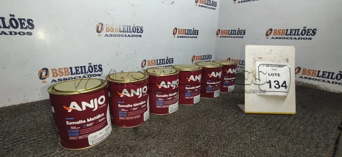 LOTE 134 - 06 LATAS DE THINNER PREMIUM DE 450ML CADA MARCA NATRIELLI. (NO ESTADO) ATENÇÃO! FAZER A VISITAÇÃO ANTES DE ARREMATAR, NÃO SABEMOS SE FUNCIONA, LEILÃO NÃO TEM GARANTIA E NEM DEVOLUÇÃO, SUJEITO A POSSÍVEIS AVARIAS VISÍVEIS/OCULTAS E/OU AUSÊNCIA DE COMPONENTES.