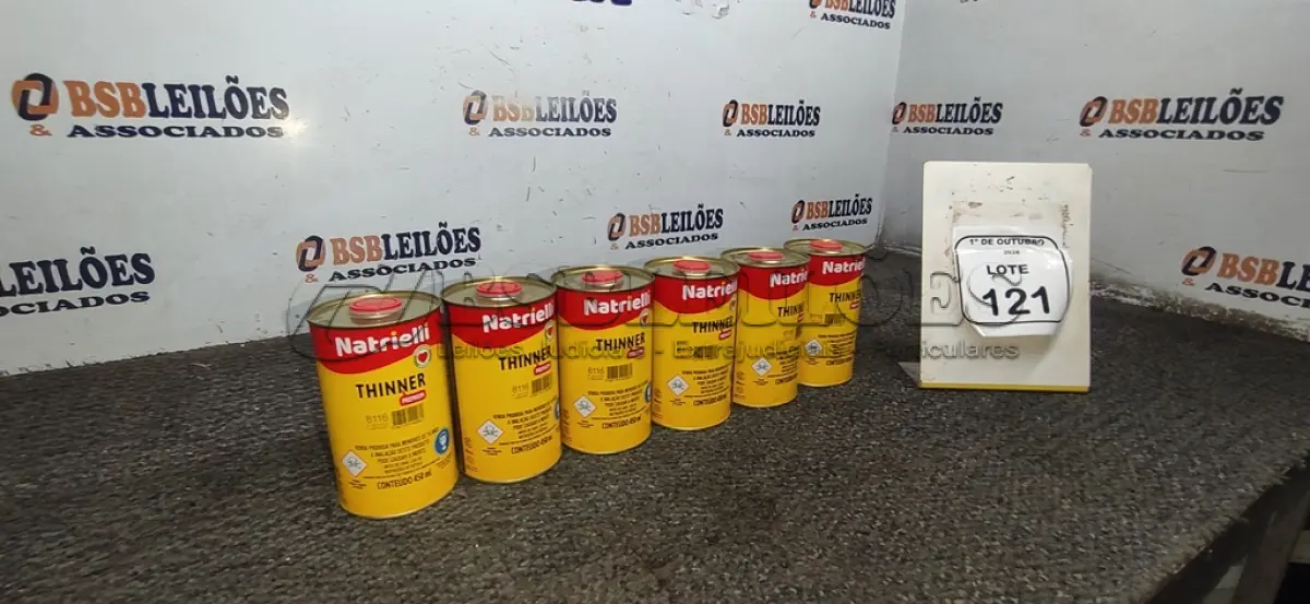 LOTE 121 - 06 LATAS DE THINNER PREMIUM DE 450ML CADA MARCA NATRIELLI. (NO ESTADO) ATENÇÃO! FAZER A VISITAÇÃO ANTES DE ARREMATAR, NÃO SABEMOS SE FUNCIONA, LEILÃO NÃO TEM GARANTIA E NEM DEVOLUÇÃO, SUJEITO A POSSÍVEIS AVARIAS VISÍVEIS/OCULTAS E/OU AUSÊNCIA DE COMPONENTES.