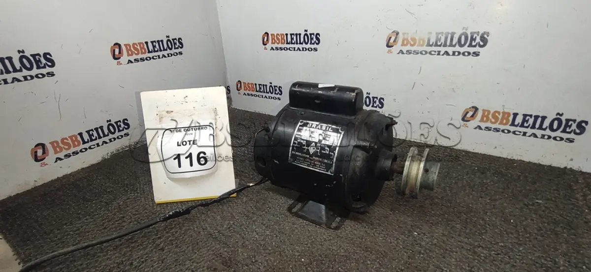 LOTE 116 - 01 MOTOR MONOFÁSICO MODELO 56-RC-3504 DE ½ CV E 1740 RPM MARCA MEB. (NO ESTADO) ATENÇÃO! FAZER A VISITAÇÃO ANTES DE ARREMATAR, NÃO SABEMOS SE FUNCIONA, LEILÃO NÃO TEM GARANTIA E NEM DEVOLUÇÃO, SUJEITO A POSSÍVEIS AVARIAS VISÍVEIS/OCULTAS E/OU AUSÊNCIA DE COMPONENTES.