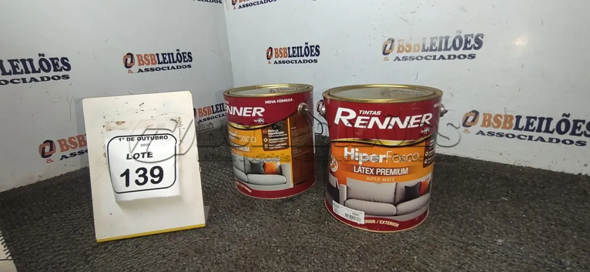 LOTE 139 - 02 BALDES DE TINTA HIPER FOSCO LÁTEX PREMIUM NA COR BASE PASTEL E BRANCO FOSCO DE 3,2L CADA MARCA TINTAS RENNER. (NO ESTADO) ATENÇÃO! FAZER A VISITAÇÃO ANTES DE ARREMATAR, NÃO SABEMOS SE FUNCIONA, LEILÃO NÃO TEM GARANTIA E NEM DEVOLUÇÃO, SUJEITO A POSSÍVEIS AVARIAS VISÍVEIS/OCULTAS E/OU AUSÊNCIA DE COMPONENTES.