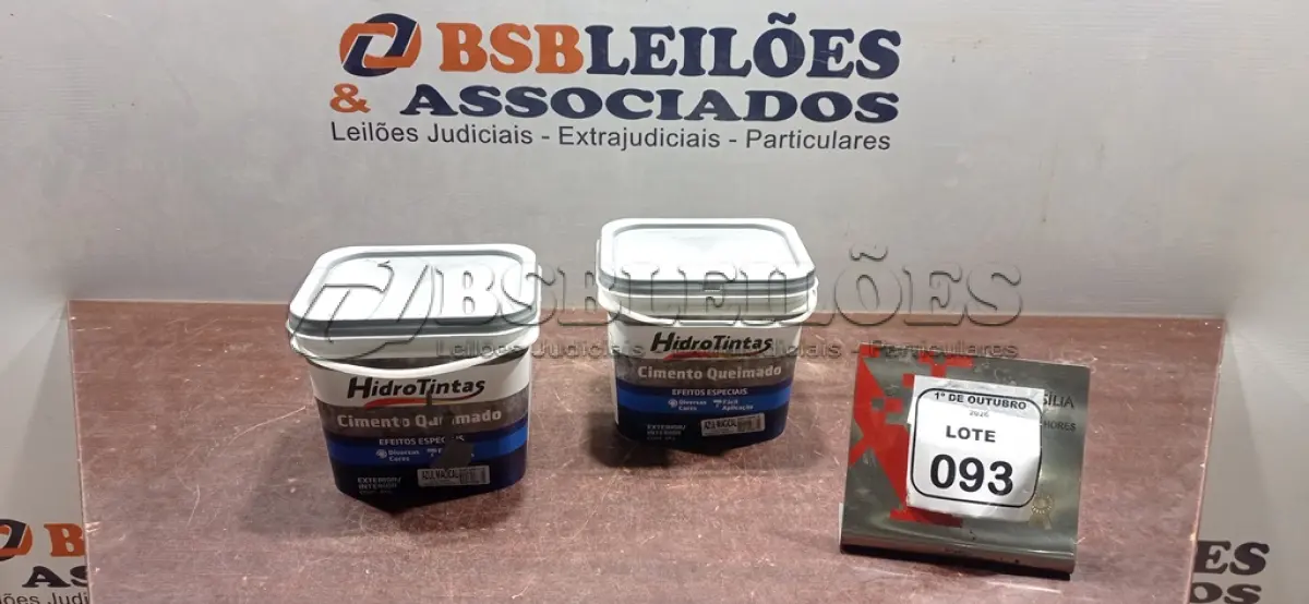 LOTE 093 - 02 BALDES DE CIMENTO QUEIMADO DE 4KG CADA COR AZUL MAGICAL MARCA HIDRO TINTAS. (NO ESTADO) ATENÇÃO! FAZER A VISITAÇÃO ANTES DE ARREMATAR, NÃO SABEMOS SE FUNCIONA, LEILÃO NÃO TEM GARANTIA E NEM DEVOLUÇÃO, SUJEITO A POSSÍVEIS AVARIAS VISÍVEIS/OCULTAS E/OU AUSÊNCIA DE COMPONENTES.