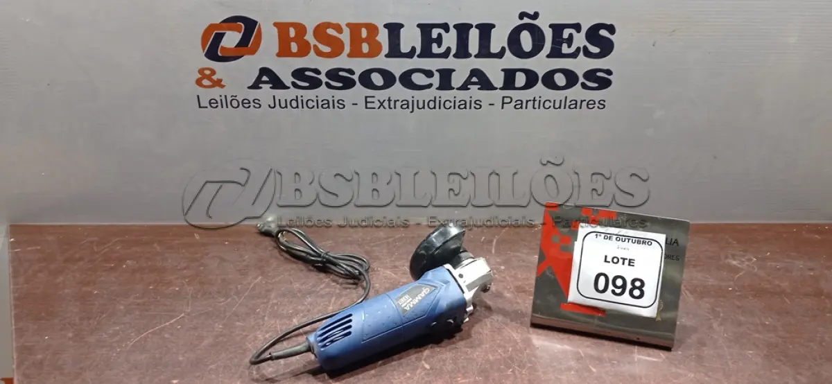 LOTE 098 - 01 ESMERILHADEIRA 220V MARCA GAMMA. (NO ESTADO) ATENÇÃO! FAZER A VISITAÇÃO ANTES DE ARREMATAR, NÃO SABEMOS SE FUNCIONA, LEILÃO NÃO TEM GARANTIA E NEM DEVOLUÇÃO, SUJEITO A POSSÍVEIS AVARIAS VISÍVEIS/OCULTAS E/OU AUSÊNCIA DE COMPONENTES.