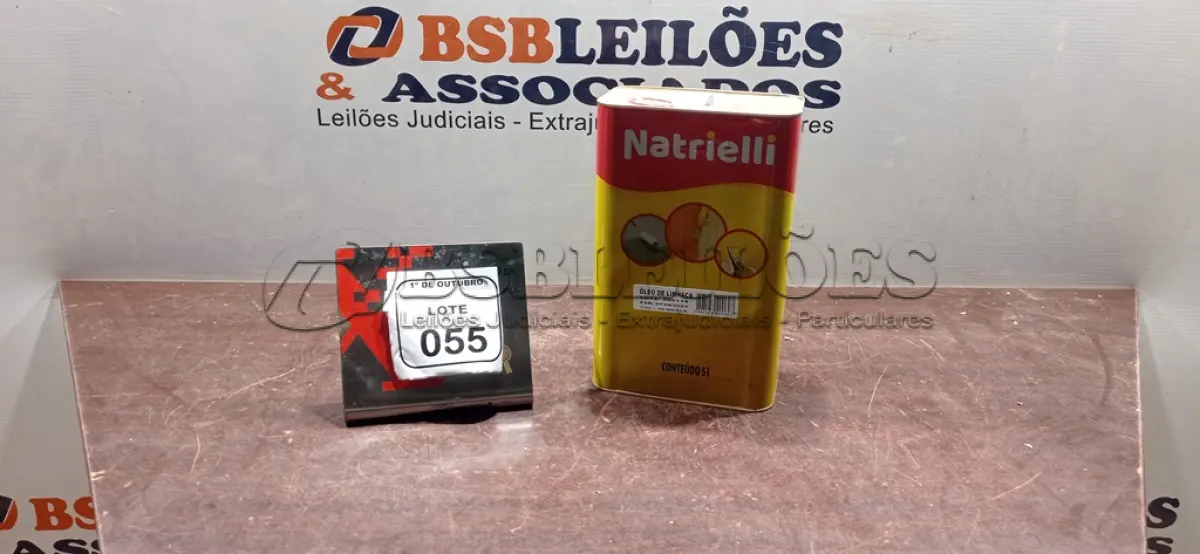 LOTE 055 - 01 LATA DE ÓLEO DE LINHAÇA DE 5L MARCA NATRIELLI. (NO ESTADO) ATENÇÃO! FAZER A VISITAÇÃO ANTES DE ARREMATAR, NÃO SABEMOS SE FUNCIONA, LEILÃO NÃO TEM GARANTIA E NEM DEVOLUÇÃO, SUJEITO A POSSÍVEIS AVARIAS VISÍVEIS/OCULTAS E/OU AUSÊNCIA DE COMPONENTES.