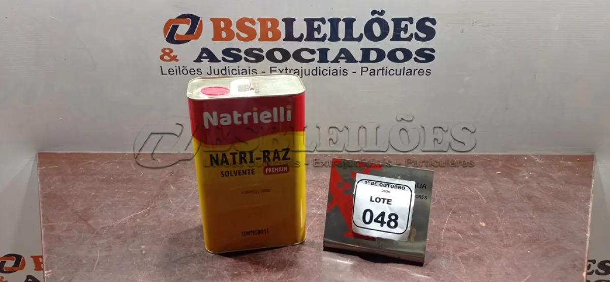 LOTE 048 - 01 LATA DE SOLVENTE NATRI-RAZ PREMIUM DE 5L MARCA NATRIELLI. (NO ESTADO) ATENÇÃO! FAZER A VISITAÇÃO ANTES DE ARREMATAR, NÃO SABEMOS SE FUNCIONA, LEILÃO NÃO TEM GARANTIA E NEM DEVOLUÇÃO, SUJEITO A POSSÍVEIS AVARIAS VISÍVEIS/OCULTAS E/OU AUSÊNCIA DE COMPONENTES.