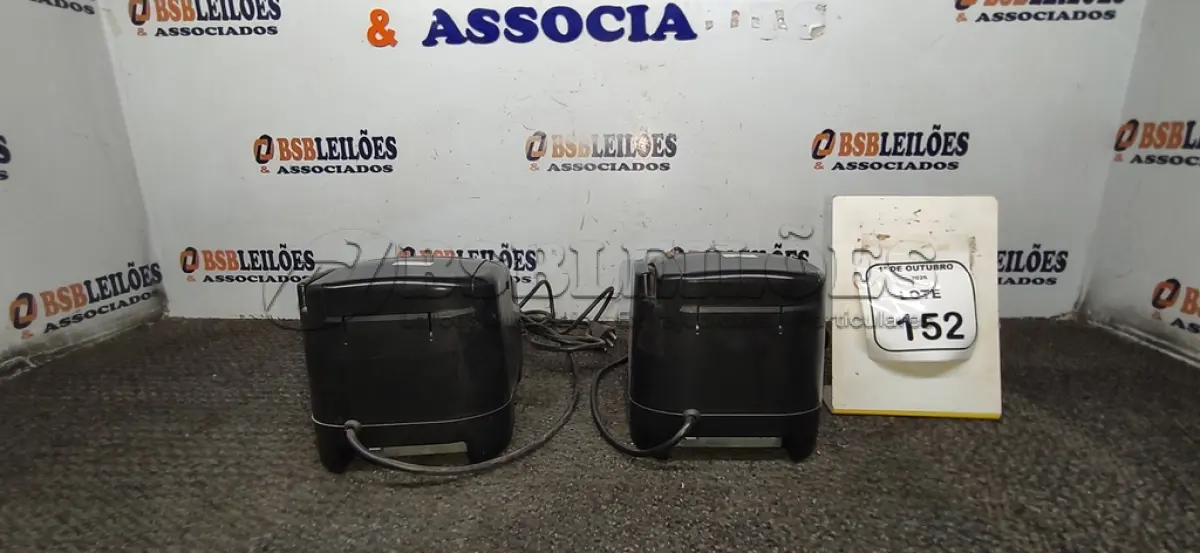 LOTE 152 - 02 IMPRESSORAS TÉRMICAS. (NO ESTADO) ATENÇÃO! FAZER A VISITAÇÃO ANTES DE ARREMATAR, NÃO SABEMOS SE FUNCIONA, LEILÃO NÃO TEM GARANTIA E NEM DEVOLUÇÃO, SUJEITO A POSSÍVEIS AVARIAS VISÍVEIS/OCULTAS E/OU AUSÊNCIA DE COMPONENTES.