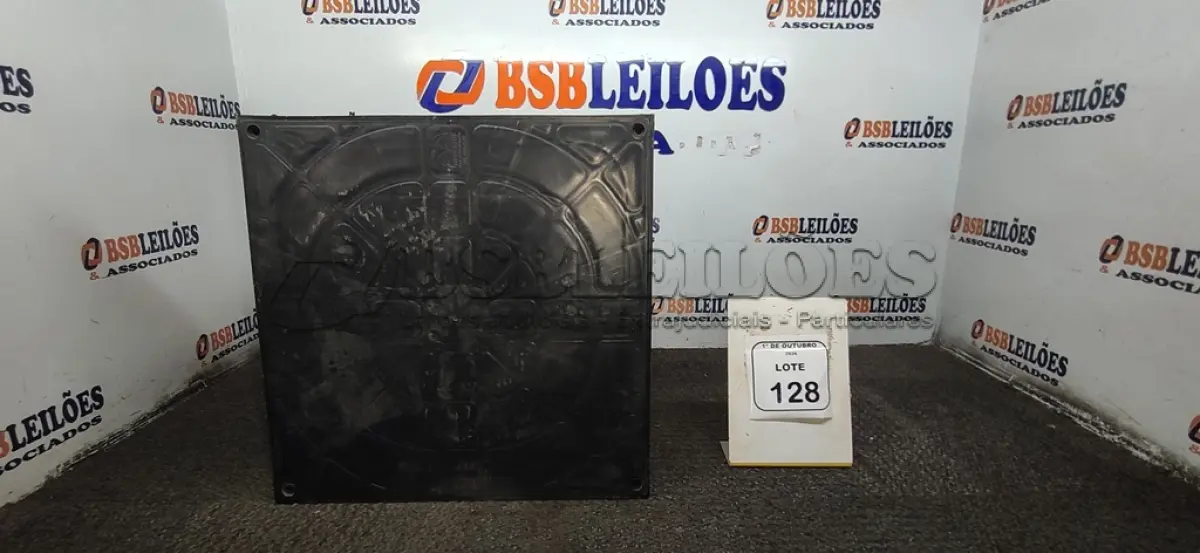 LOTE 128 - 01 CAIXA DE PASSAGEM E INSPEÇÃO DE ESGOTO PREMIUM DE 41X48X41 CM MARCA METASUL. (NO ESTADO) ATENÇÃO! FAZER A VISITAÇÃO ANTES DE ARREMATAR, NÃO SABEMOS SE FUNCIONA, LEILÃO NÃO TEM GARANTIA E NEM DEVOLUÇÃO, SUJEITO A POSSÍVEIS AVARIAS VISÍVEIS/OCULTAS E/OU AUSÊNCIA DE COMPONENTES.