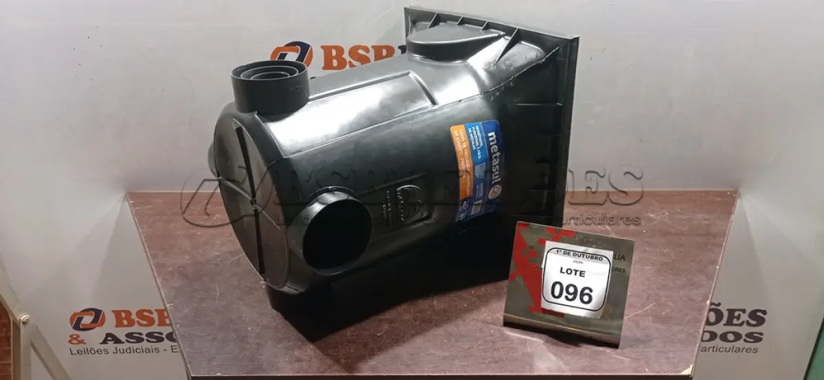 LOTE 096 - 01 CAIXA DE PASSAGEM E INSPEÇÃO DE ESGOTO PREMIUM DE 41X48X41 CM MARCA METASUL. (NO ESTADO) ATENÇÃO! FAZER A VISITAÇÃO ANTES DE ARREMATAR, NÃO SABEMOS SE FUNCIONA, LEILÃO NÃO TEM GARANTIA E NEM DEVOLUÇÃO, SUJEITO A POSSÍVEIS AVARIAS VISÍVEIS/OCULTAS E/OU AUSÊNCIA DE COMPONENTES.