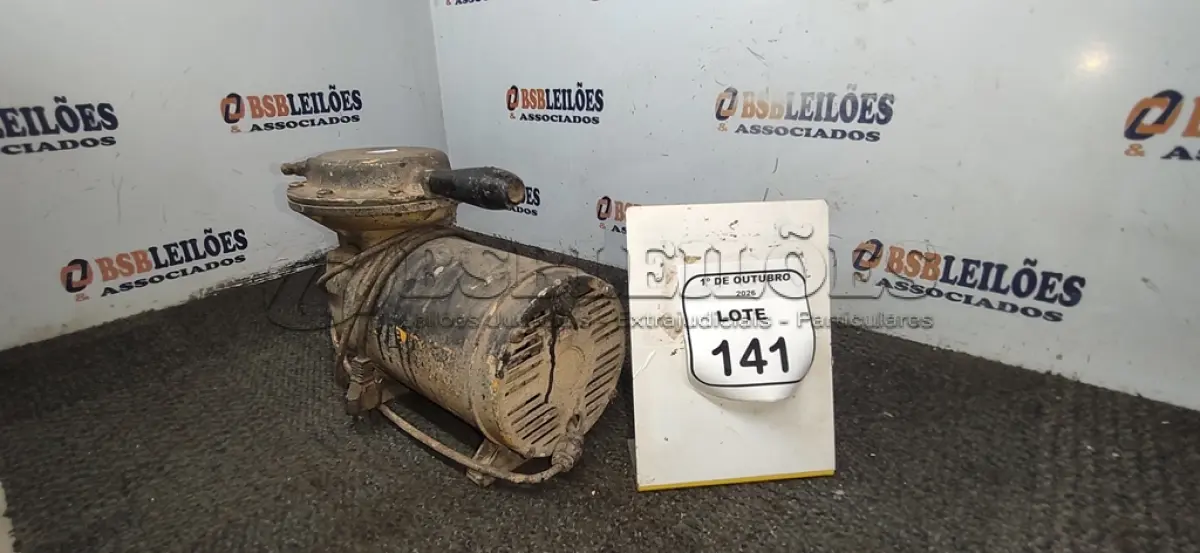 LOTE 141 - 01 MOTOR ELÉTRICO. (NO ESTADO) ATENÇÃO! FAZER A VISITAÇÃO ANTES DE ARREMATAR, NÃO SABEMOS SE FUNCIONA, LEILÃO NÃO TEM GARANTIA E NEM DEVOLUÇÃO, SUJEITO A POSSÍVEIS AVARIAS VISÍVEIS/OCULTAS E/OU AUSÊNCIA DE COMPONENTES.