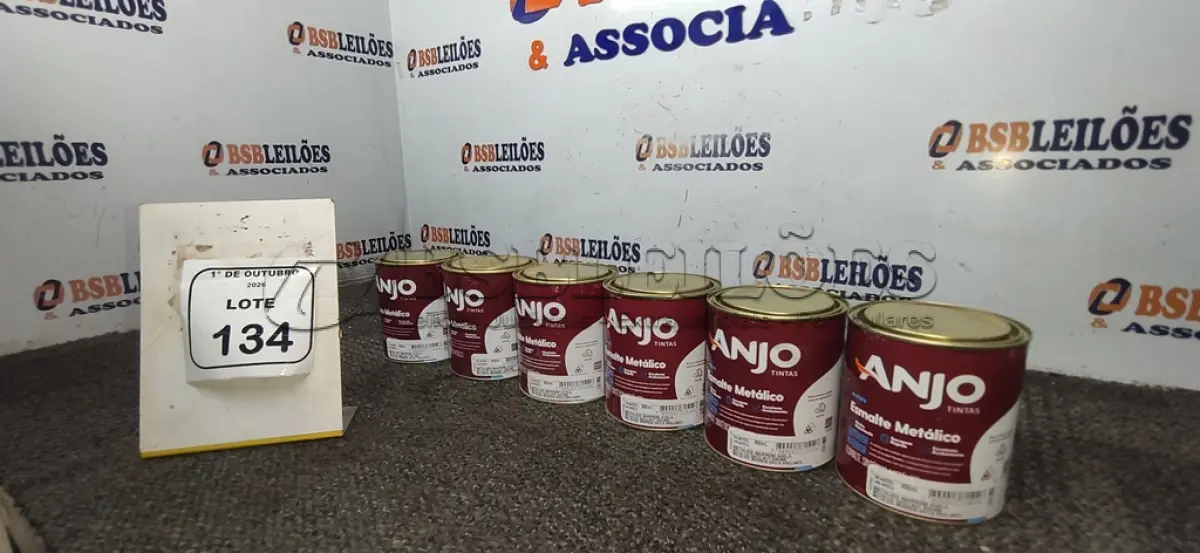 LOTE 134 - 06 LATAS DE THINNER PREMIUM DE 450ML CADA MARCA NATRIELLI. (NO ESTADO) ATENÇÃO! FAZER A VISITAÇÃO ANTES DE ARREMATAR, NÃO SABEMOS SE FUNCIONA, LEILÃO NÃO TEM GARANTIA E NEM DEVOLUÇÃO, SUJEITO A POSSÍVEIS AVARIAS VISÍVEIS/OCULTAS E/OU AUSÊNCIA DE COMPONENTES.