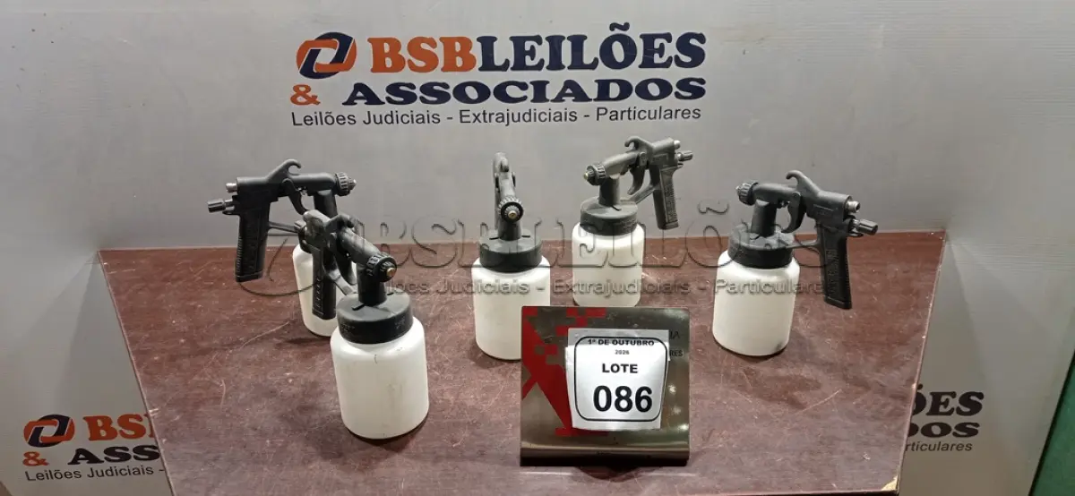 LOTE 086 - 05 PISTOLAS DE PINTURA PARA COMPRESSOR AR DIRETO. (NO ESTADO) ATENÇÃO! FAZER A VISITAÇÃO ANTES DE ARREMATAR, NÃO SABEMOS SE FUNCIONA, LEILÃO NÃO TEM GARANTIA E NEM DEVOLUÇÃO, SUJEITO A POSSÍVEIS AVARIAS VISÍVEIS/OCULTAS E/OU AUSÊNCIA DE COMPONENTES.