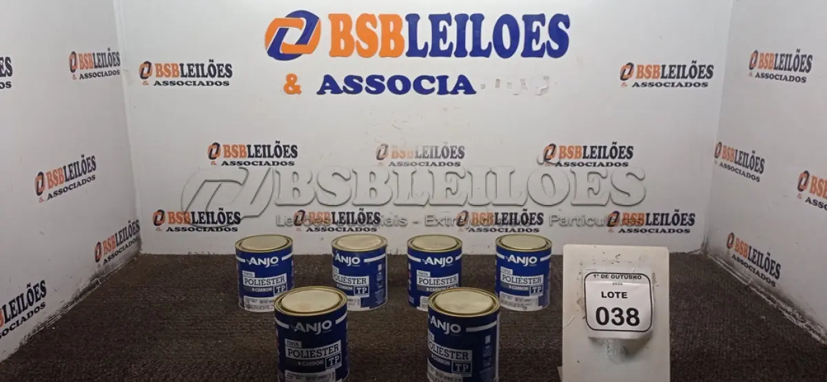 LOTE 038 - 06 LATAS DE TINTA POLIÉSTER DE 900ML CADA NA COR PRATA GEADA MARCA ANJO TINTAS. (NO ESTADO) ATENÇÃO! FAZER A VISITAÇÃO ANTES DE ARREMATAR, NÃO SABEMOS SE FUNCIONA, LEILÃO NÃO TEM GARANTIA E NEM DEVOLUÇÃO, SUJEITO A POSSÍVEIS AVARIAS VISÍVEIS/OCULTAS E/OU AUSÊNCIA DE COMPONENTES.