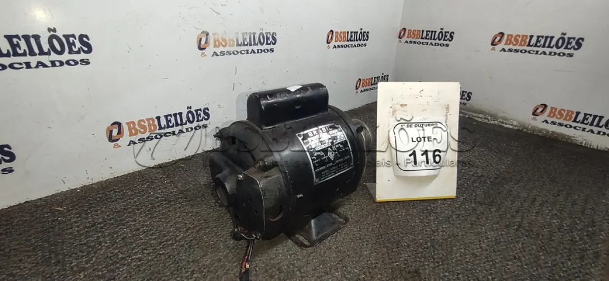 LOTE 116 - 01 MOTOR MONOFÁSICO MODELO 56-RC-3504 DE ½ CV E 1740 RPM MARCA MEB. (NO ESTADO) ATENÇÃO! FAZER A VISITAÇÃO ANTES DE ARREMATAR, NÃO SABEMOS SE FUNCIONA, LEILÃO NÃO TEM GARANTIA E NEM DEVOLUÇÃO, SUJEITO A POSSÍVEIS AVARIAS VISÍVEIS/OCULTAS E/OU AUSÊNCIA DE COMPONENTES.