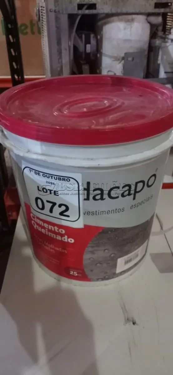 LOTE 072 - 01 BALDE DE CIMENTO QUEIMADO ÁREAS MOLHADAS DE 25KG MARCA DACAPO. (NO ESTADO) ATENÇÃO! FAZER A VISITAÇÃO ANTES DE ARREMATAR, NÃO SABEMOS SE FUNCIONA, LEILÃO NÃO TEM GARANTIA E NEM DEVOLUÇÃO, SUJEITO A POSSÍVEIS AVARIAS VISÍVEIS/OCULTAS E/OU AUSÊNCIA DE COMPONENTES.