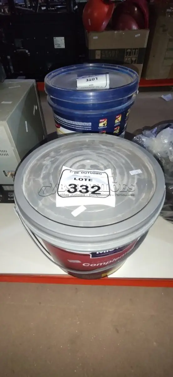 LOTE 332 - 01 BALDE DE TINTA PVA NA COR BRANCA DE 14L MARCA MISTERLAR. (NO ESTADO) ATENÇÃO! FAZER A VISITAÇÃO ANTES DE ARREMATAR, NÃO SABEMOS SE FUNCIONA, LEILÃO NÃO TEM GARANTIA E NEM DEVOLUÇÃO, SUJEITO A POSSÍVEIS AVARIAS VISÍVEIS/OCULTAS E/OU AUSÊNCIA DE COMPONENTES.
