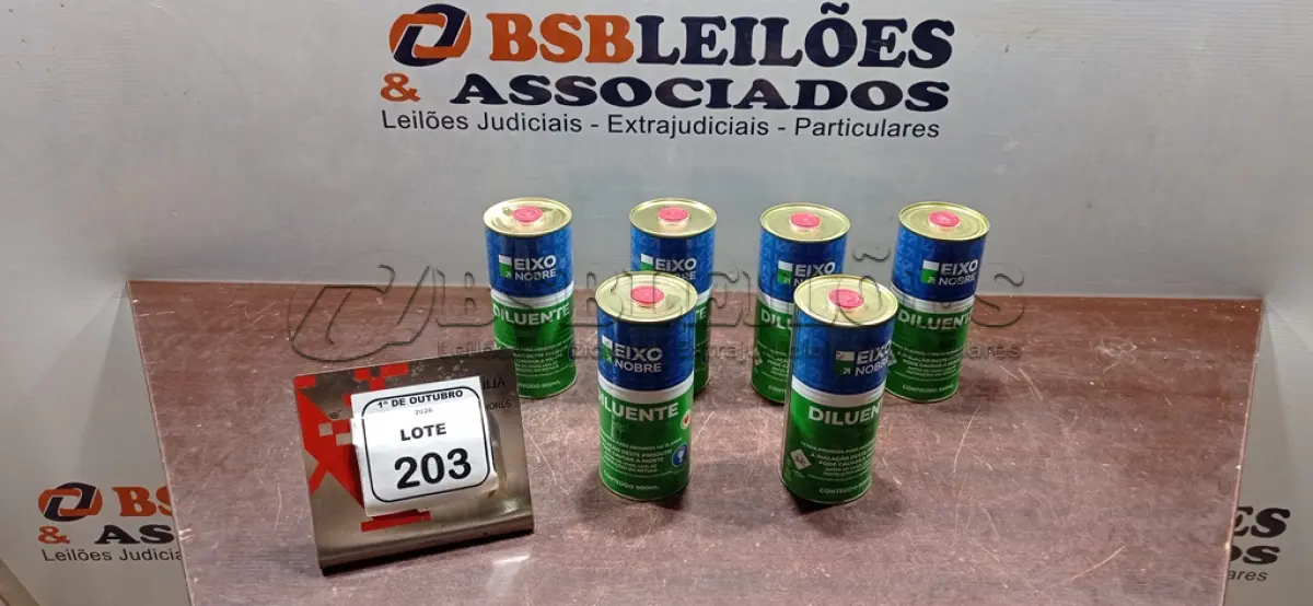 LOTE 203 - 06 LATAS DE DILUENTE THINNER 16 DE 900ML CADA MARCA EIXO NOBRE. (NO ESTADO) ATENÇÃO! FAZER A VISITAÇÃO ANTES DE ARREMATAR, NÃO SABEMOS SE FUNCIONA, LEILÃO NÃO TEM GARANTIA E NEM DEVOLUÇÃO, SUJEITO A POSSÍVEIS AVARIAS VISÍVEIS/OCULTAS E/OU AUSÊNCIA DE COMPONENTES.