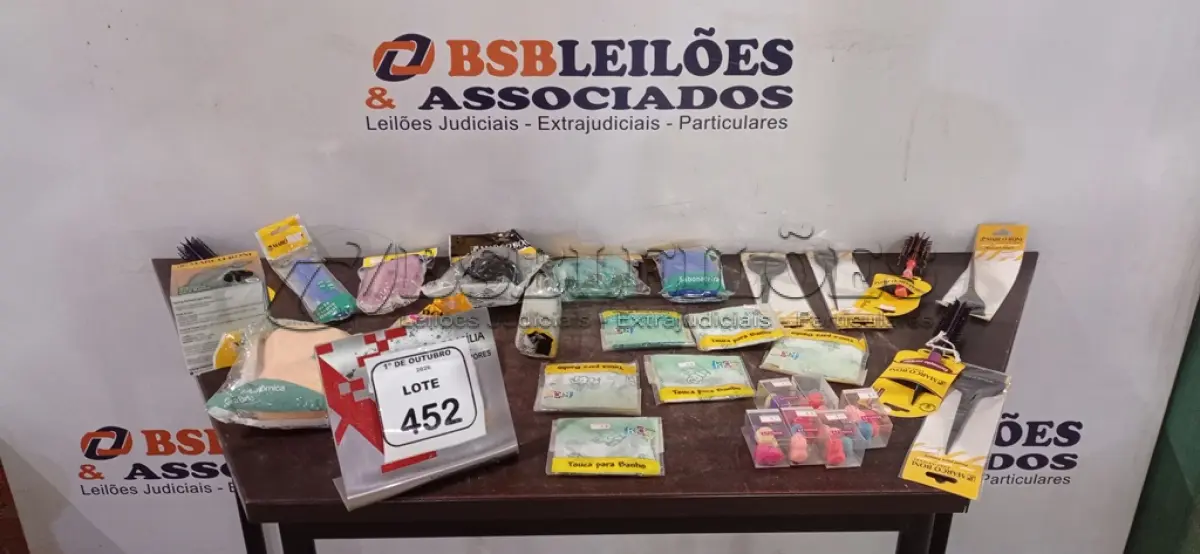 LOTE 452 - 01 LOTE COM UTENSÍLIOS DE HIGIENE E CUIDADOS PESSOAIS DIVERSOS. (NO ESTADO) ATENÇÃO! FAZER A VISITAÇÃO ANTES DE ARREMATAR, NÃO SABEMOS SE FUNCIONA, LEILÃO NÃO TEM GARANTIA E NEM DEVOLUÇÃO, SUJEITO A POSSÍVEIS AVARIAS VISÍVEIS/OCULTAS E/OU AUSÊNCIA DE COMPONENTES.