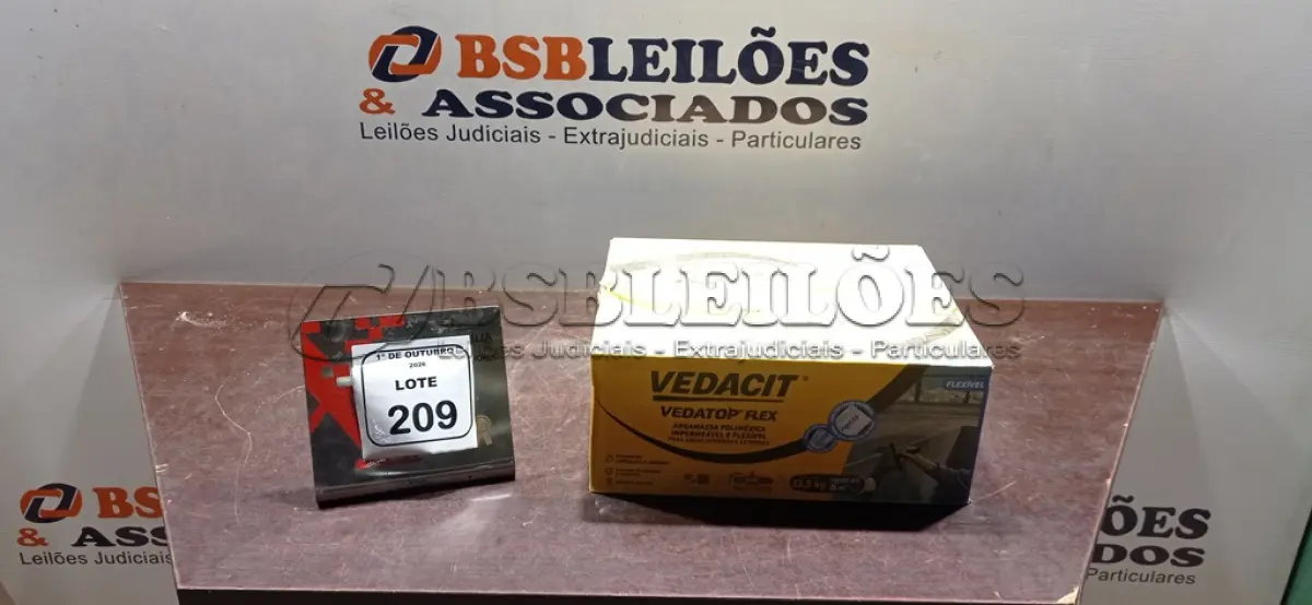 LOTE 209 - 01 CAIXA COM 13,5KG DE ARGAMASSA POLIMÉRICA IMPERMEÁVEL E FLEXÍVEL MARCA VEDACIT. (NO ESTADO) ATENÇÃO! FAZER A VISITAÇÃO ANTES DE ARREMATAR, NÃO SABEMOS SE FUNCIONA, LEILÃO NÃO TEM GARANTIA E NEM DEVOLUÇÃO, SUJEITO A POSSÍVEIS AVARIAS VISÍVEIS/OCULTAS E/OU AUSÊNCIA DE COMPONENTES.