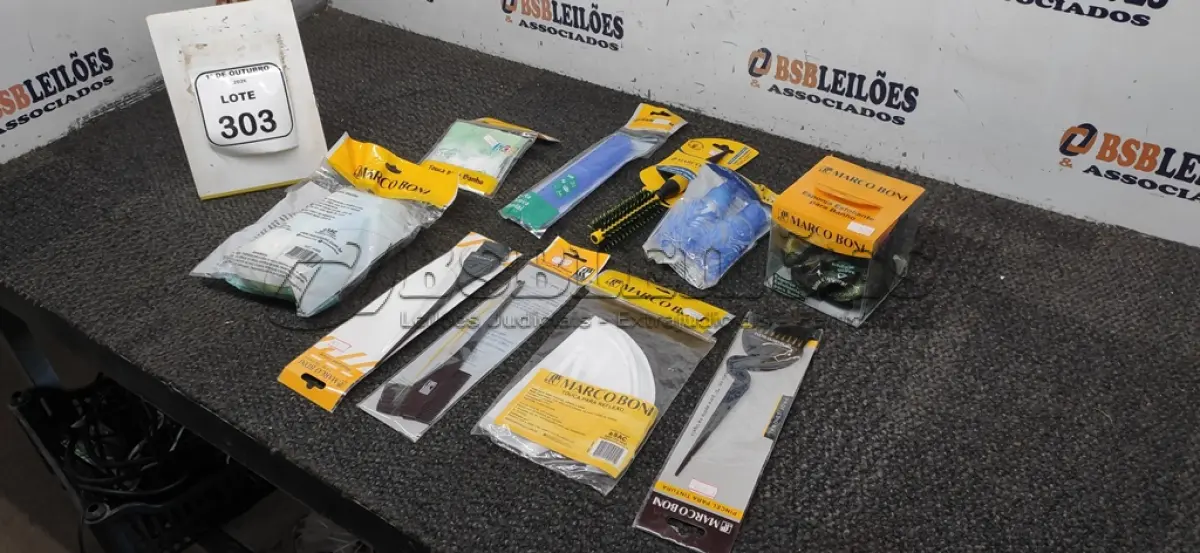 LOTE 303 - 01 LOTE COM UTENSÍLIOS DE HIGIENE E CUIDADOS PESSOAIS DIVERSOS. (NO ESTADO) ATENÇÃO! FAZER A VISITAÇÃO ANTES DE ARREMATAR, NÃO SABEMOS SE FUNCIONA, LEILÃO NÃO TEM GARANTIA E NEM DEVOLUÇÃO, SUJEITO A POSSÍVEIS AVARIAS VISÍVEIS/OCULTAS E/OU AUSÊNCIA DE COMPONENTES.
