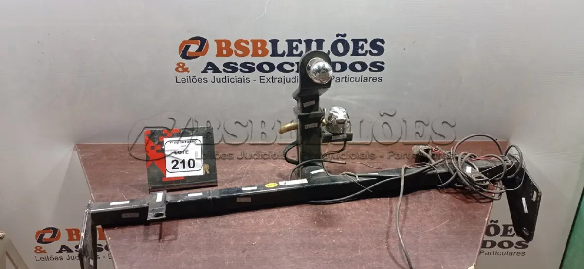 LOTE 210 - 01 REBOQUE DO CARRO CRETA. (NO ESTADO) ATENÇÃO! FAZER A VISITAÇÃO ANTES DE ARREMATAR, NÃO SABEMOS SE FUNCIONA, LEILÃO NÃO TEM GARANTIA E NEM DEVOLUÇÃO, SUJEITO A POSSÍVEIS AVARIAS VISÍVEIS/OCULTAS E/OU AUSÊNCIA DE COMPONENTES.