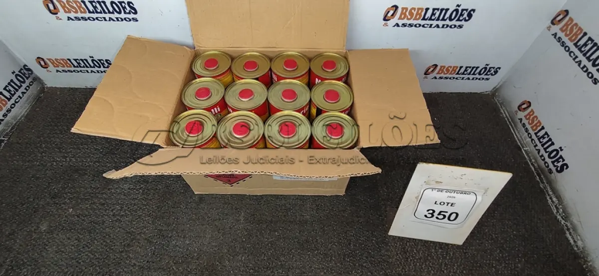 LOTE 350 - 12 LATAS DE REMOVEDORES DE TINTAS E TEXTURAS DE 900ML CADA. (NO ESTADO) ATENÇÃO! FAZER A VISITAÇÃO ANTES DE ARREMATAR, NÃO SABEMOS SE FUNCIONA, LEILÃO NÃO TEM GARANTIA E NEM DEVOLUÇÃO, SUJEITO A POSSÍVEIS AVARIAS VISÍVEIS/OCULTAS E/OU AUSÊNCIA DE COMPONENTES.