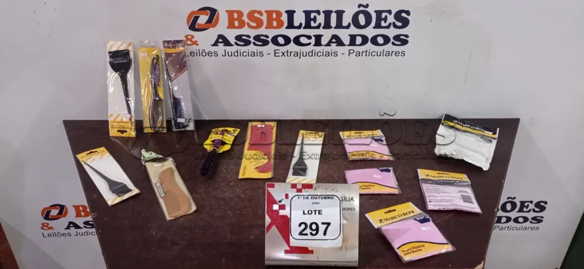 LOTE 297 - 01 LOTE COM UTENSÍLIOS DE HIGIENE E CUIDADOS PESSOAIS DIVERSOS. (NO ESTADO) ATENÇÃO! FAZER A VISITAÇÃO ANTES DE ARREMATAR, NÃO SABEMOS SE FUNCIONA, LEILÃO NÃO TEM GARANTIA E NEM DEVOLUÇÃO, SUJEITO A POSSÍVEIS AVARIAS VISÍVEIS/OCULTAS E/OU AUSÊNCIA DE COMPONENTES.