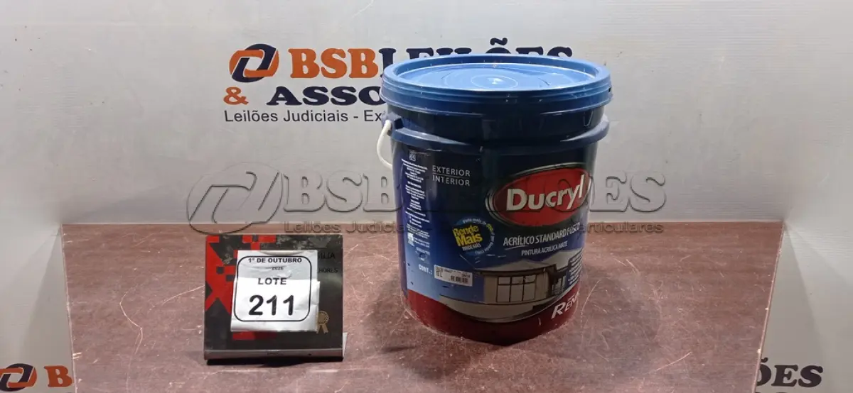 LOTE 211 - 01 BALDE DE TINTA ACRÍLICA STANDARD FOSCO DE 18L NA COR CÉU DE VERÃO FOSCO MARCA DUCRYL. (NO ESTADO) ATENÇÃO! FAZER A VISITAÇÃO ANTES DE ARREMATAR, NÃO SABEMOS SE FUNCIONA, LEILÃO NÃO TEM GARANTIA E NEM DEVOLUÇÃO, SUJEITO A POSSÍVEIS AVARIAS VISÍVEIS/OCULTAS E/OU AUSÊNCIA DE COMPONENTES.